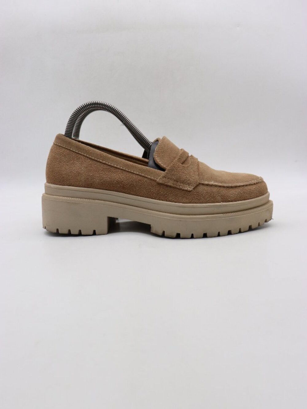 Patina Zoe Chunky Suede Woman's US Size 8 Penny Loafer Taupe Sand Preppy